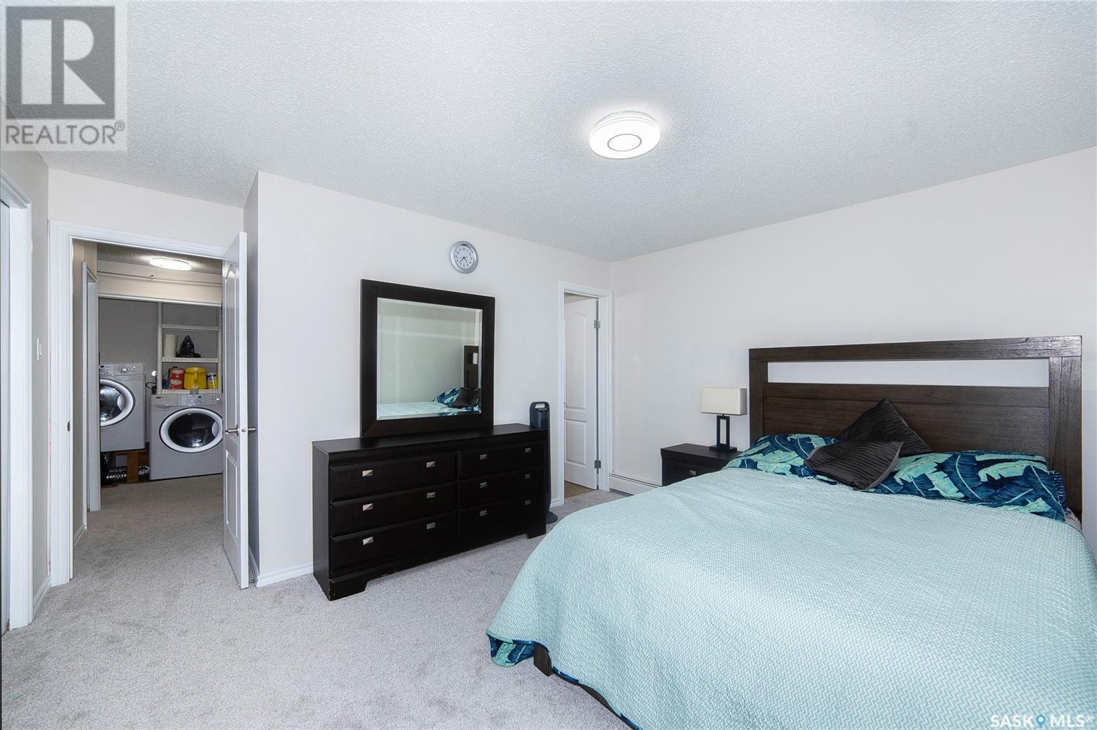 Single Family House Low rise for Sale in   D McKercher DRIVE Saskatoon 