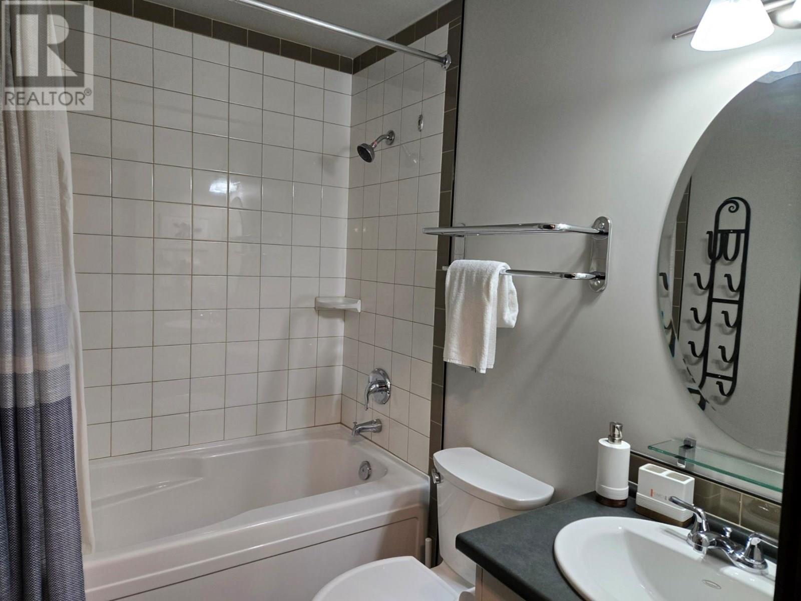 #109 2064 SUMMIT DRIVE - 15