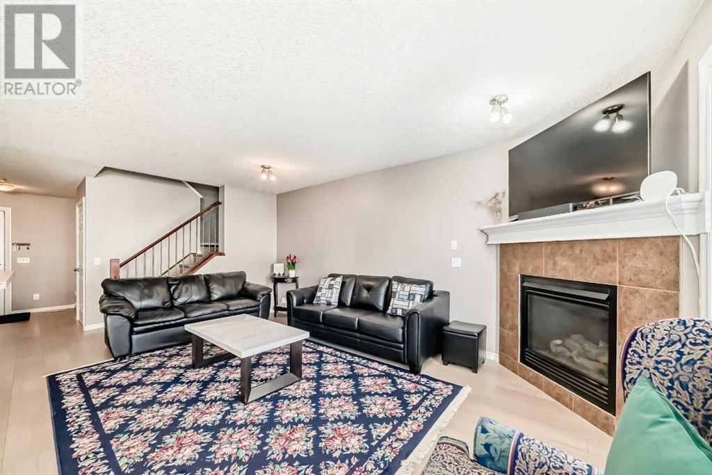 Single Family House for Sale in  Royal Crest View NW Royal Oak Calgary 