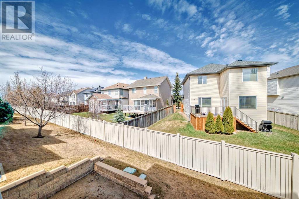 Single Family House for Sale in  Royal Crest View NW Royal Oak Calgary 