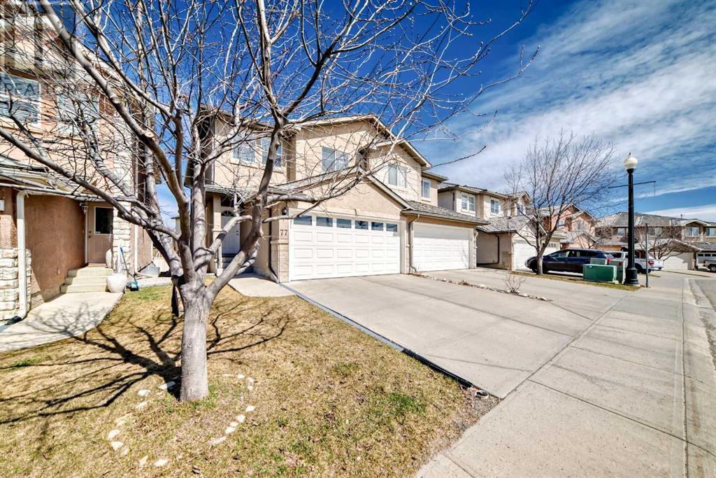 Single Family House for Sale in  Royal Crest View NW Royal Oak Calgary 