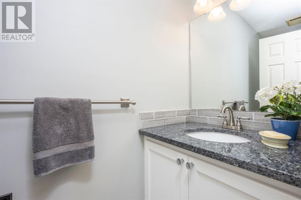 Single Family House for Sale in  Beddington Way NE Beddington Heights Calgary 
