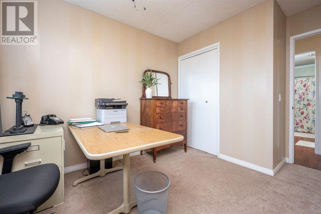 Single Family House for Sale in  Beddington Way NE Beddington Heights Calgary 