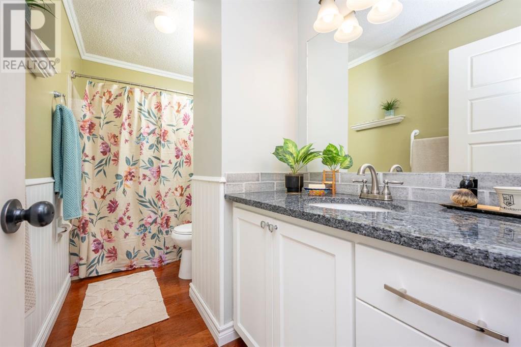 Single Family House for Sale in  Beddington Way NE Beddington Heights Calgary 