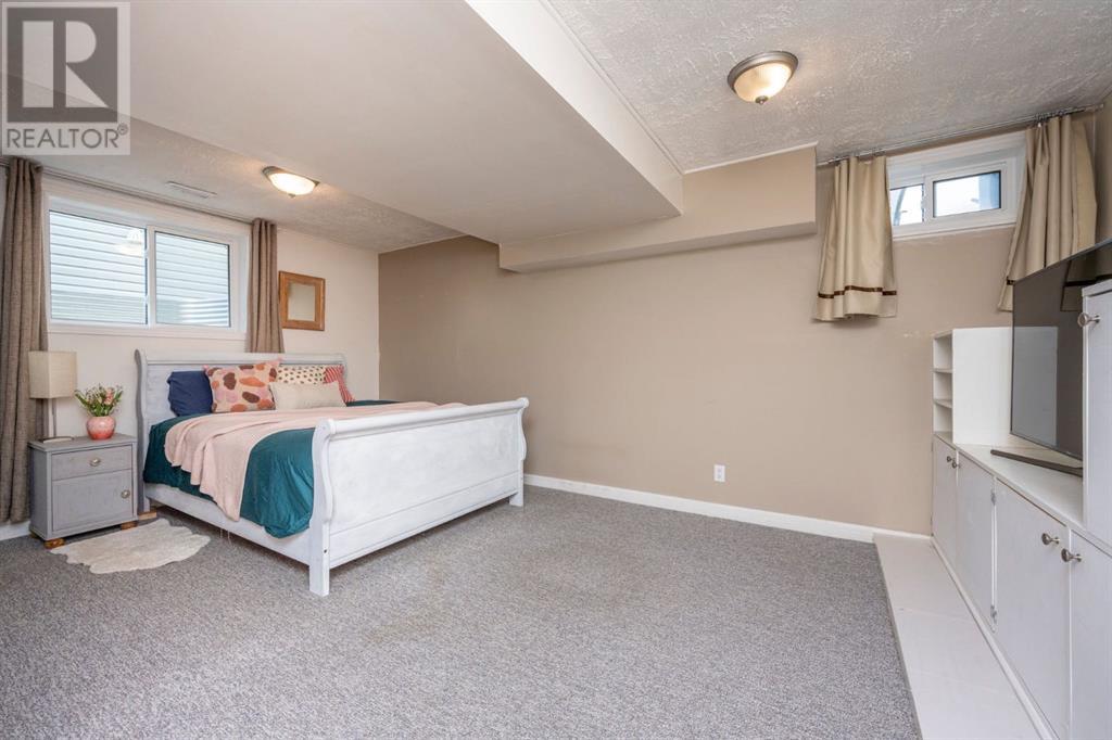 Single Family House for Sale in  Beddington Way NE Beddington Heights Calgary 