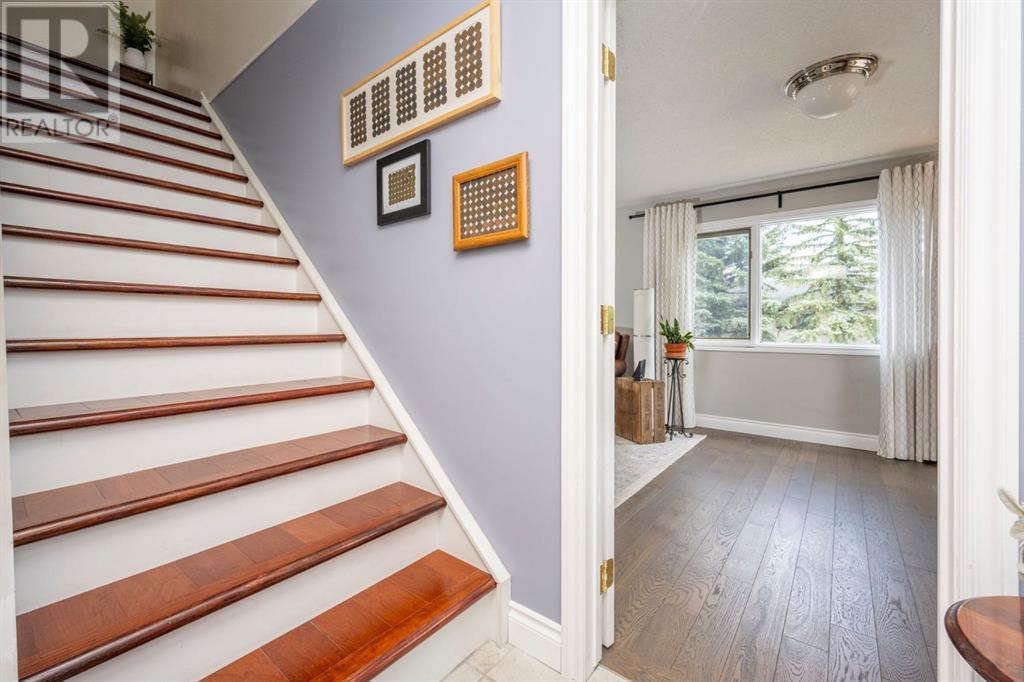 Single Family House for Sale in  Beddington Way NE Beddington Heights Calgary 