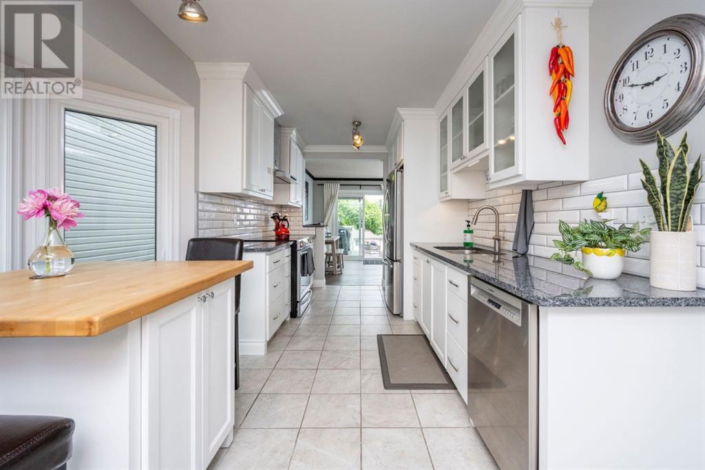 Single Family House for Sale in  Beddington Way NE Beddington Heights Calgary 