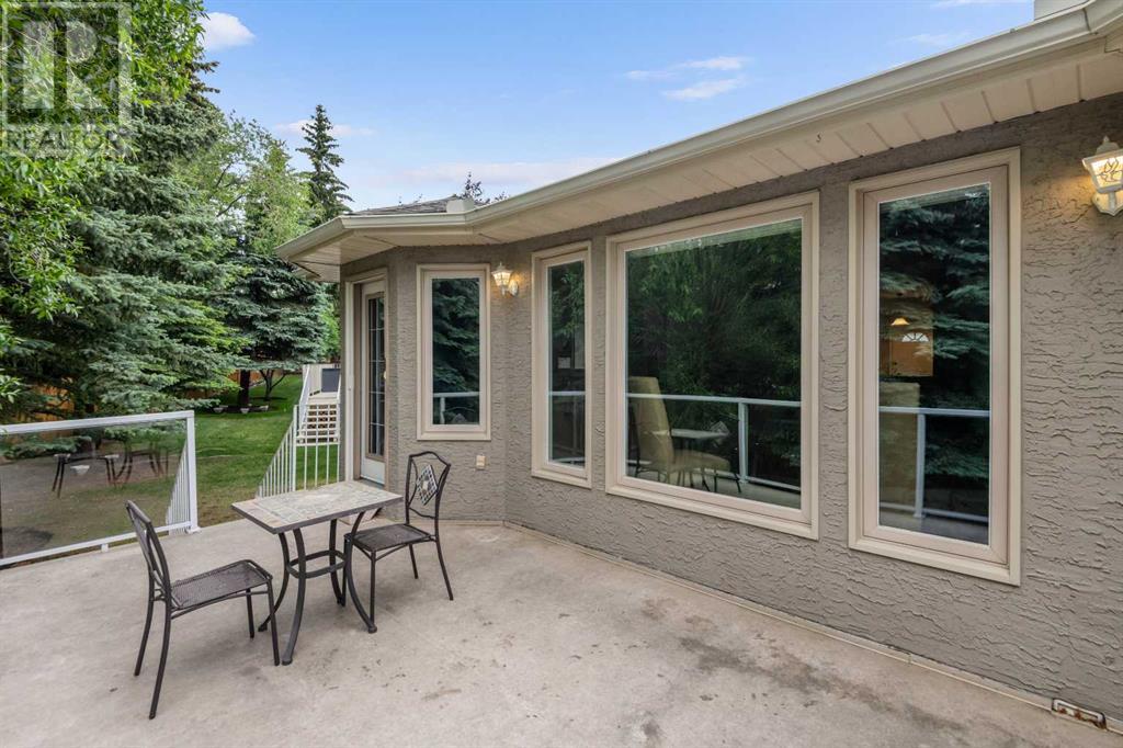 Single Family House for Sale in  Silver Creek Mews NW Silver Springs Calgary 