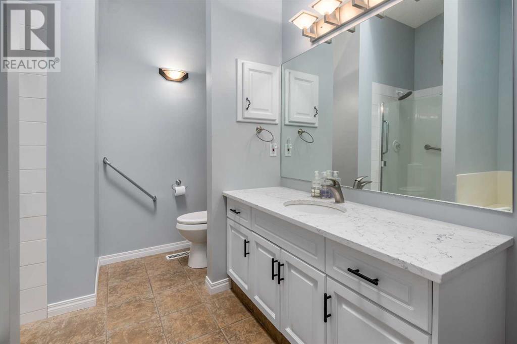 Single Family House for Sale in  Silver Creek Mews NW Silver Springs Calgary 