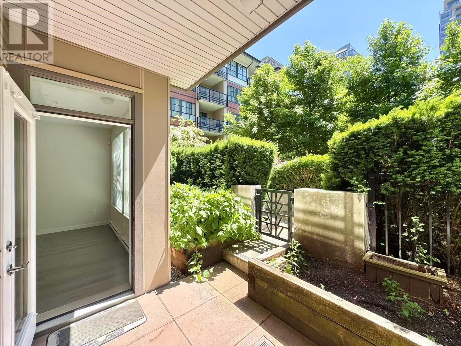 Photo 17 of 114 1152 Windsor Mews, Coquitlam BC