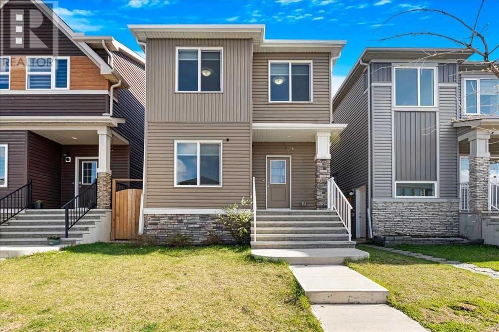 39 Corner Meadows Common NE, Calgary, Alberta
