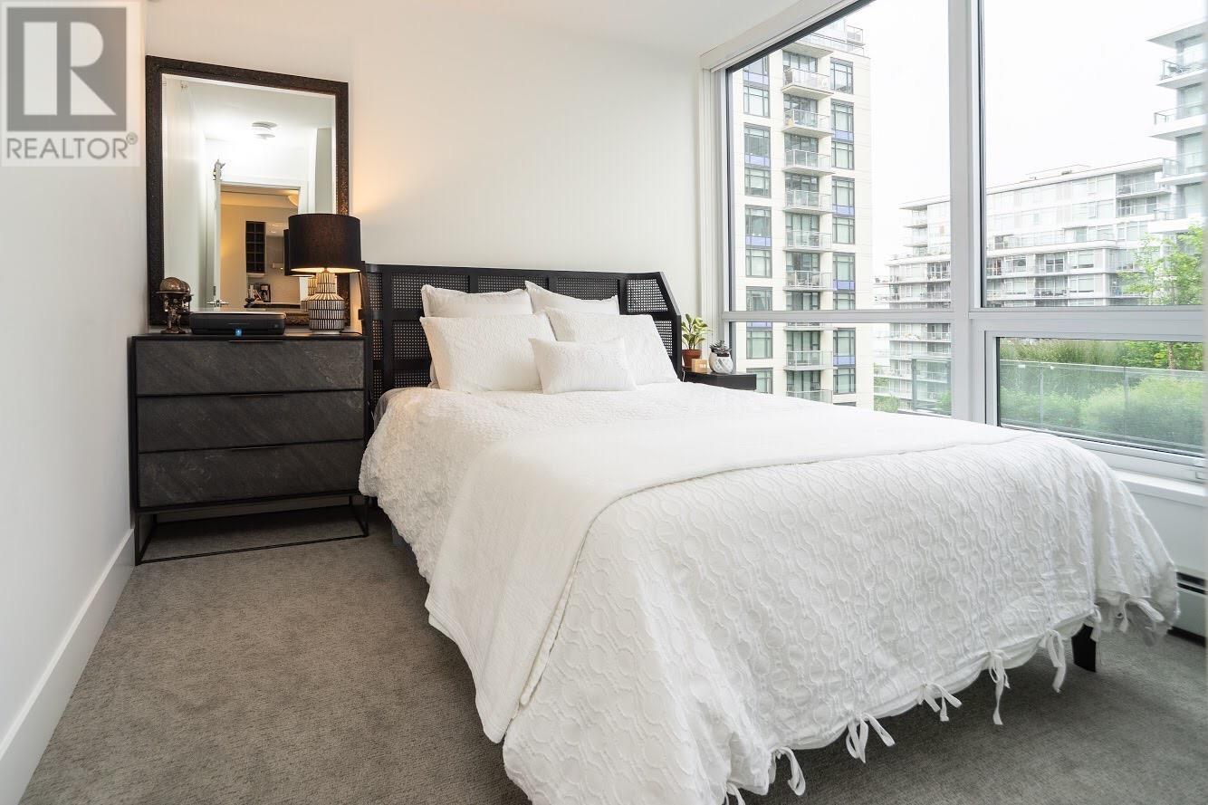 Photo 4 of 906 1788 Columbia Street, Vancouver BC