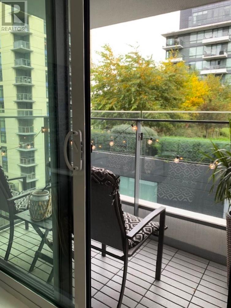 Photo 17 of 906 1788 Columbia Street, Vancouver BC