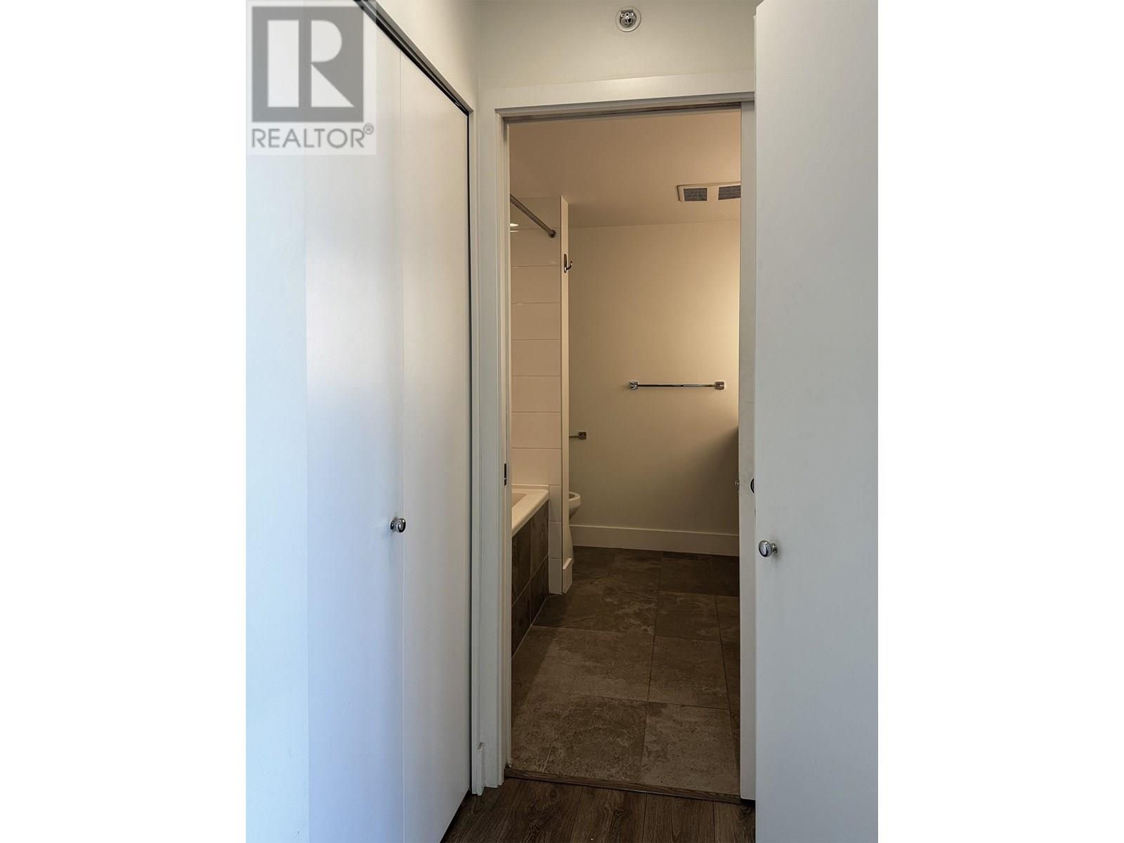 Photo 29 of 906 1788 Columbia Street, Vancouver BC