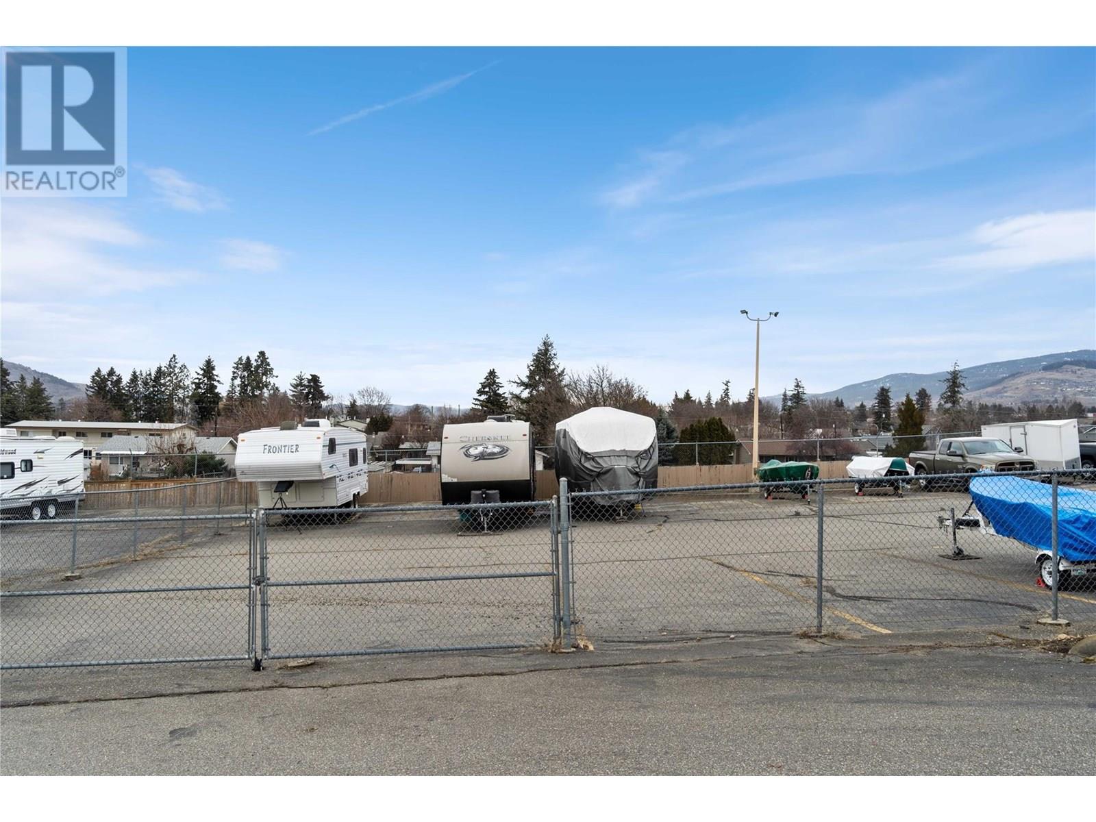 Photo 7 of 3906 Pleasant Valley Road Unit 10, Vernon BC