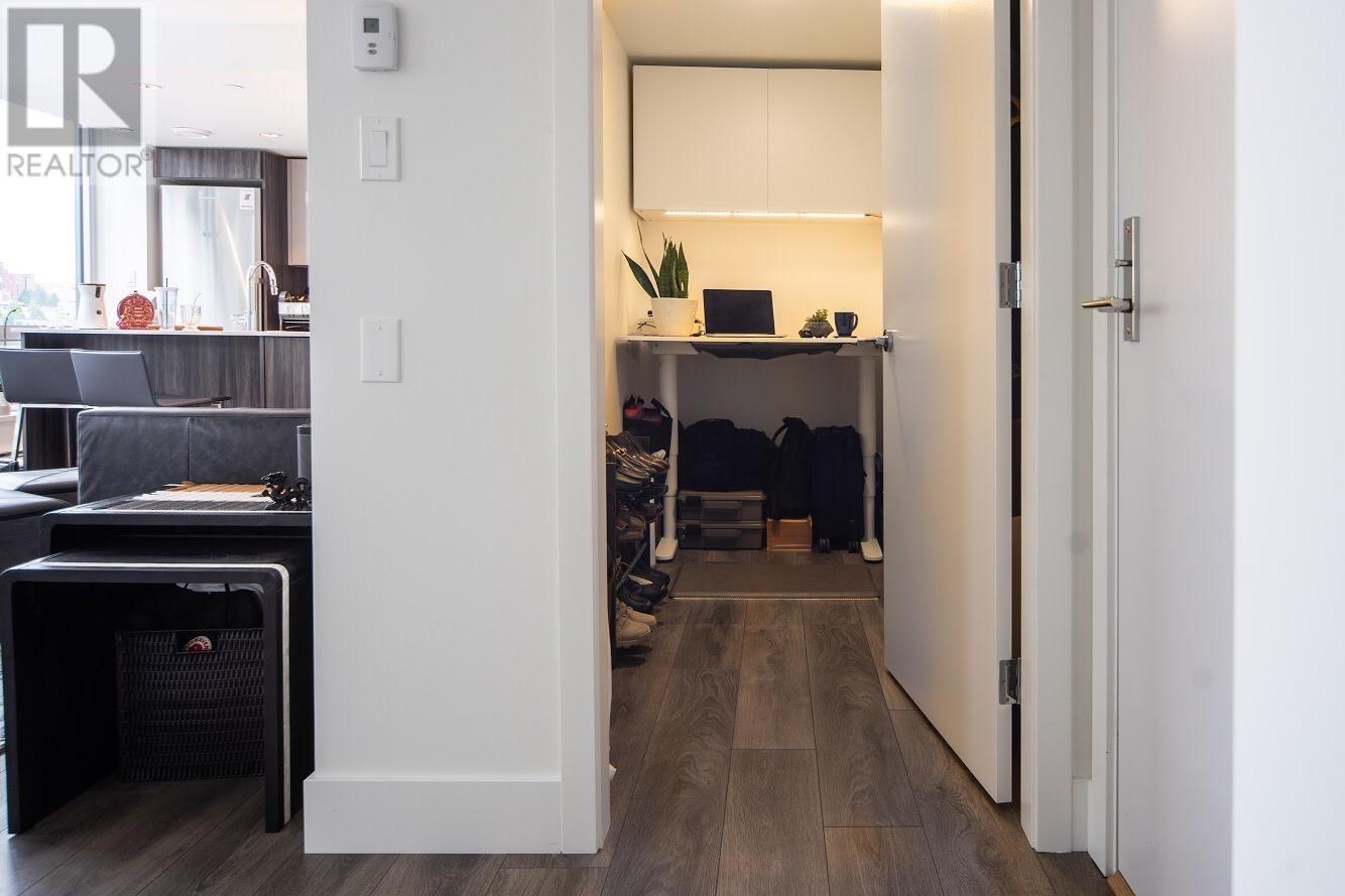 Photo 36 of 906 1788 Columbia Street, Vancouver BC