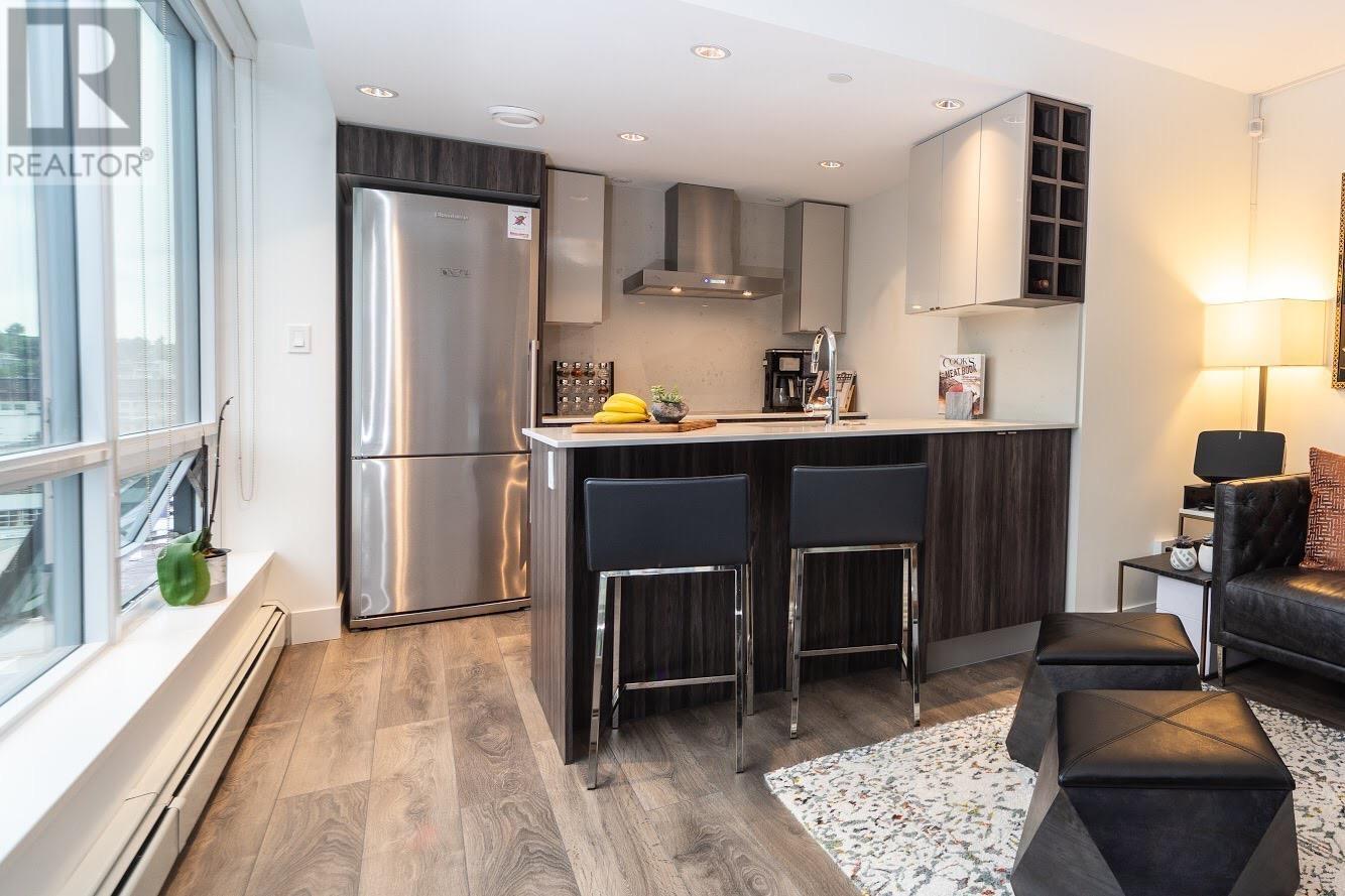 Photo 3 of 906 1788 Columbia Street, Vancouver BC