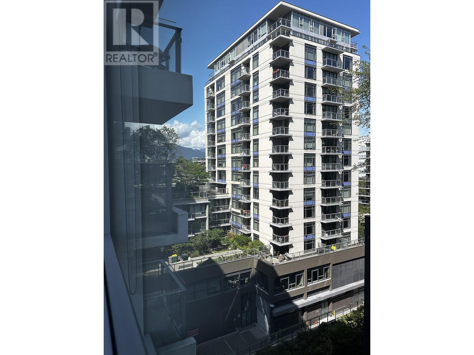 Photo 31 of 906 1788 Columbia Street, Vancouver BC