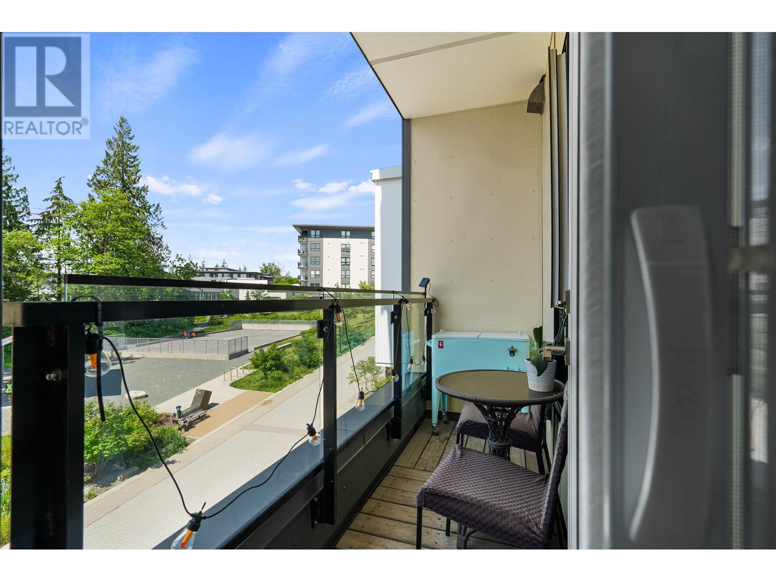 Photo 11 of 405 9350 University High Street, Burnaby BC