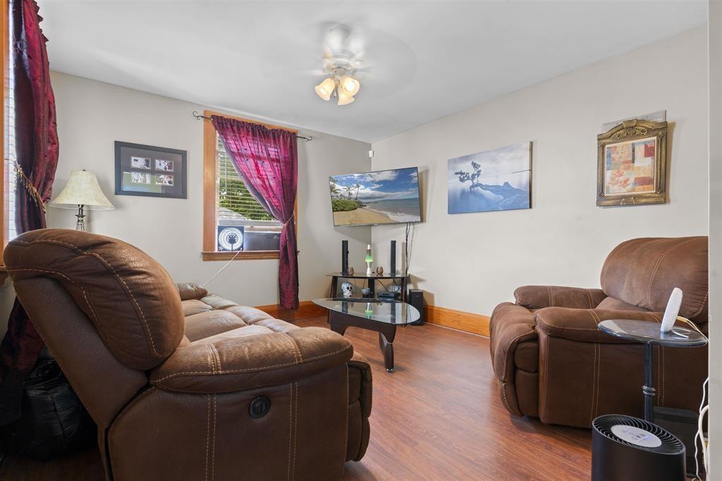 Photo 8 of 45766 Reece Avenue Chilliwack Proper West, Chilliwack BC