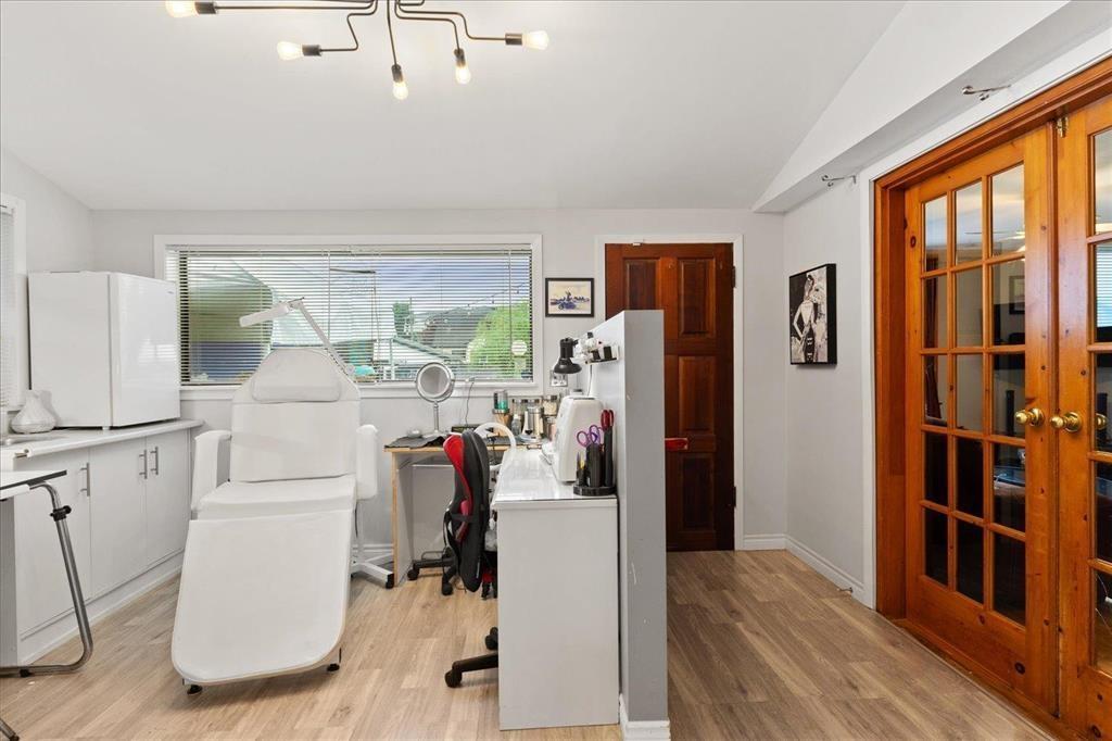 Photo 3 of 45766 Reece Avenue Chilliwack Proper West, Chilliwack BC