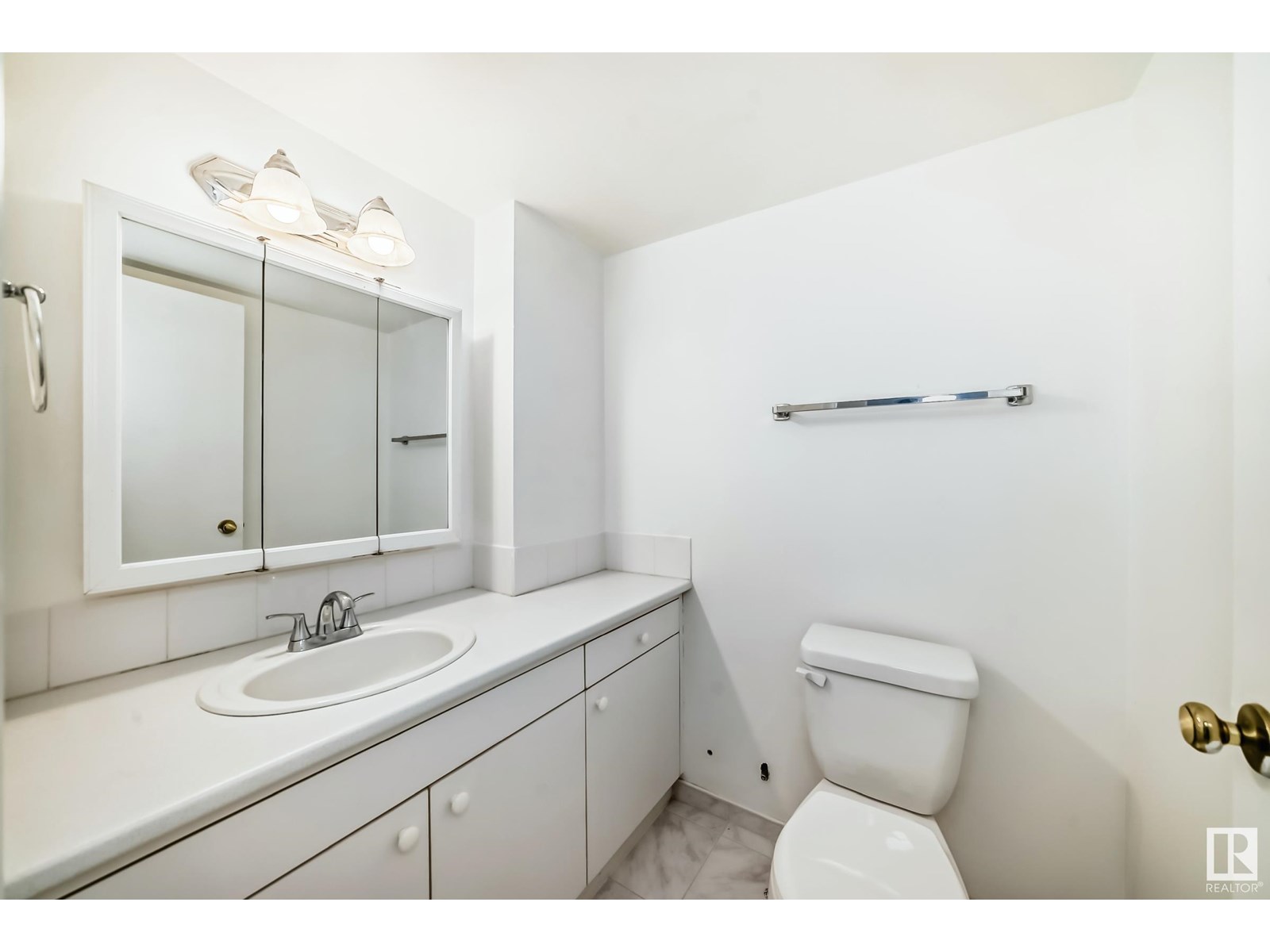 Photo 31 of 406 10135 Saskatchewan Dr Nw Nw, Edmonton AB