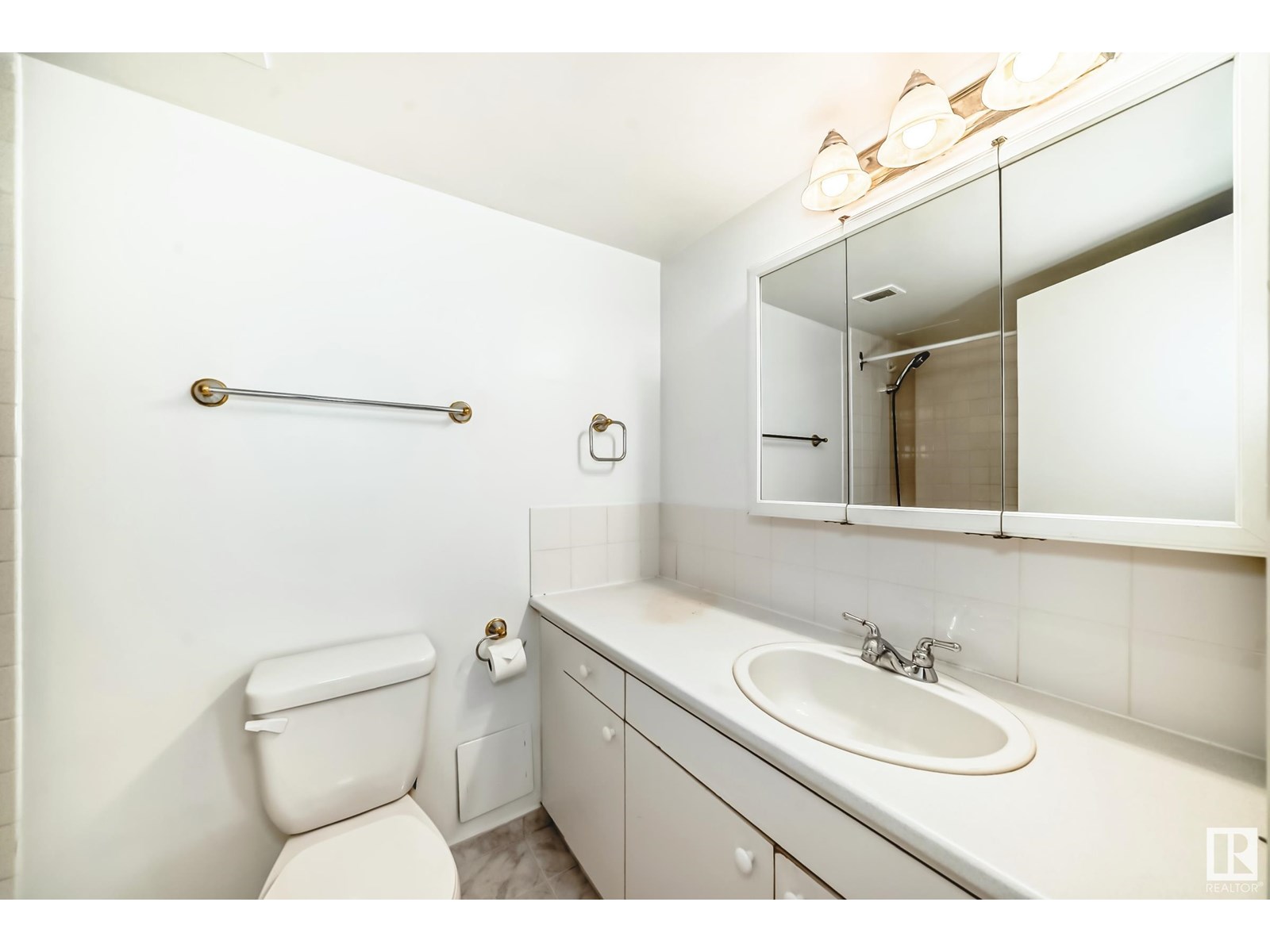 Photo 1 of 406 10135 Saskatchewan Dr Nw Nw, Edmonton AB