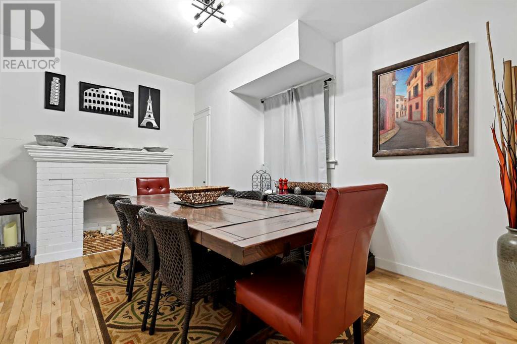 Single Family House for Sale in   Avenue SW Cliff Bungalow Calgary 