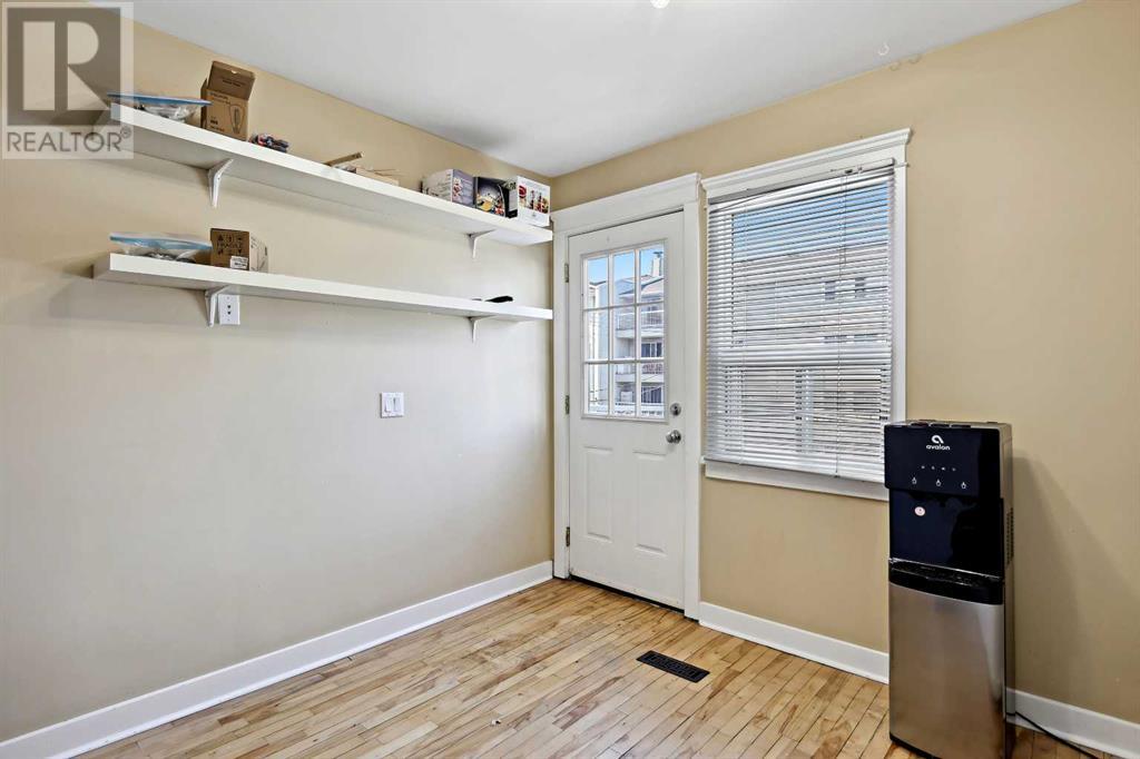 Single Family House for Sale in   Avenue SW Cliff Bungalow Calgary 
