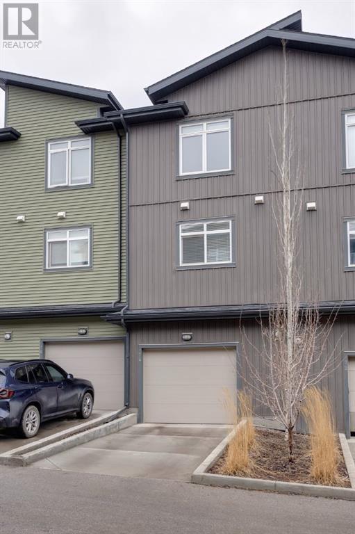 Single Family House for Sale in  Sage Bluff Circle NW Sage Hill Calgary 