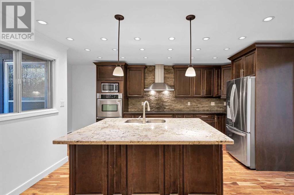 Single Family House for Sale in    Avenue SW Lakeview Calgary 
