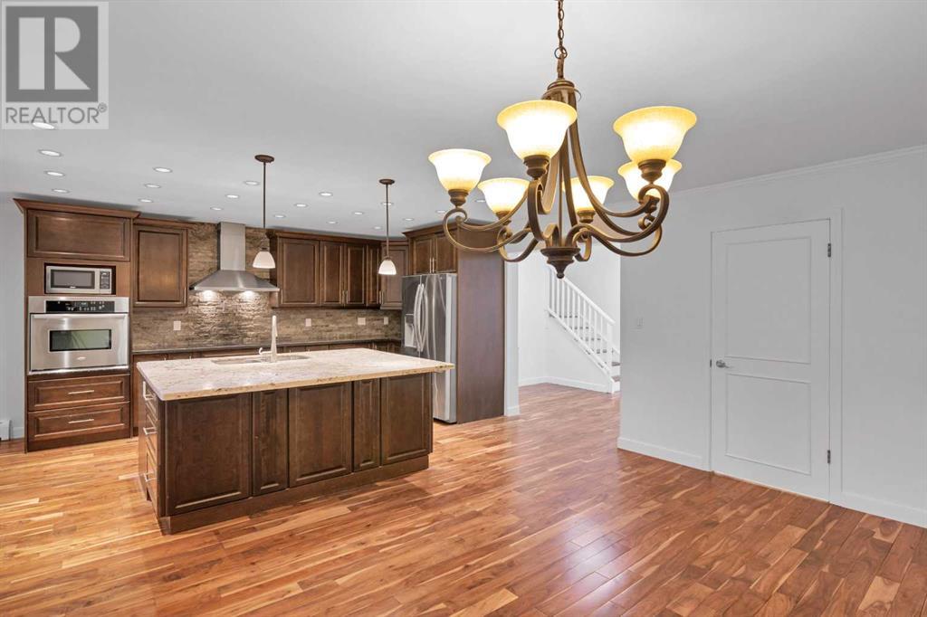 Single Family House for Sale in    Avenue SW Lakeview Calgary 