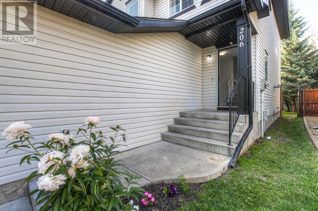 206 Bridlewood Court SW, Calgary, Alberta