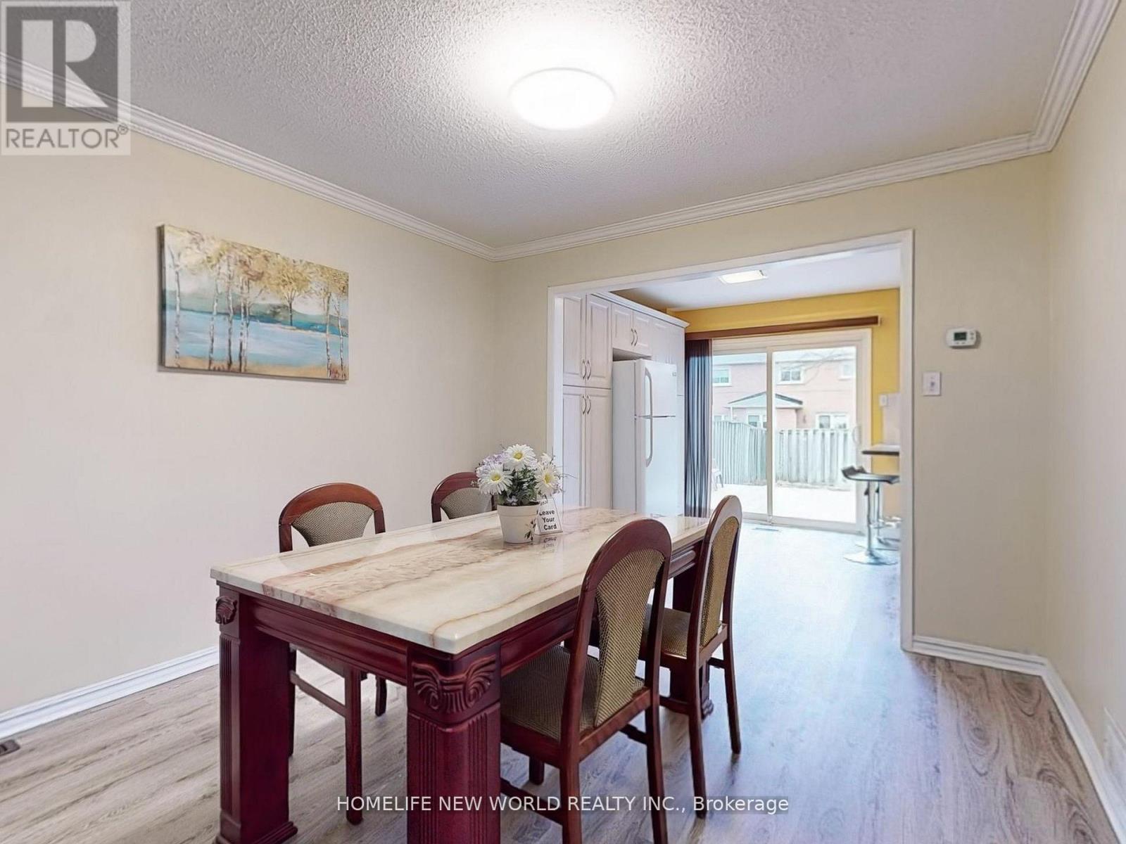 Photo 5 of 139 Galbraith Crescent, Markham ON