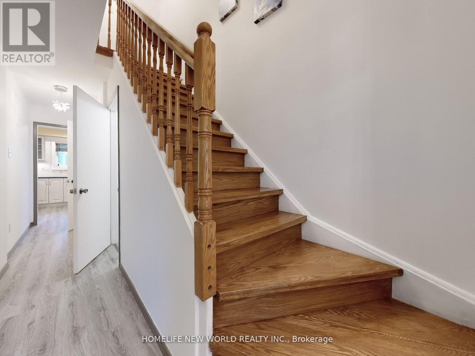 Photo 20 of 139 Galbraith Crescent, Markham ON