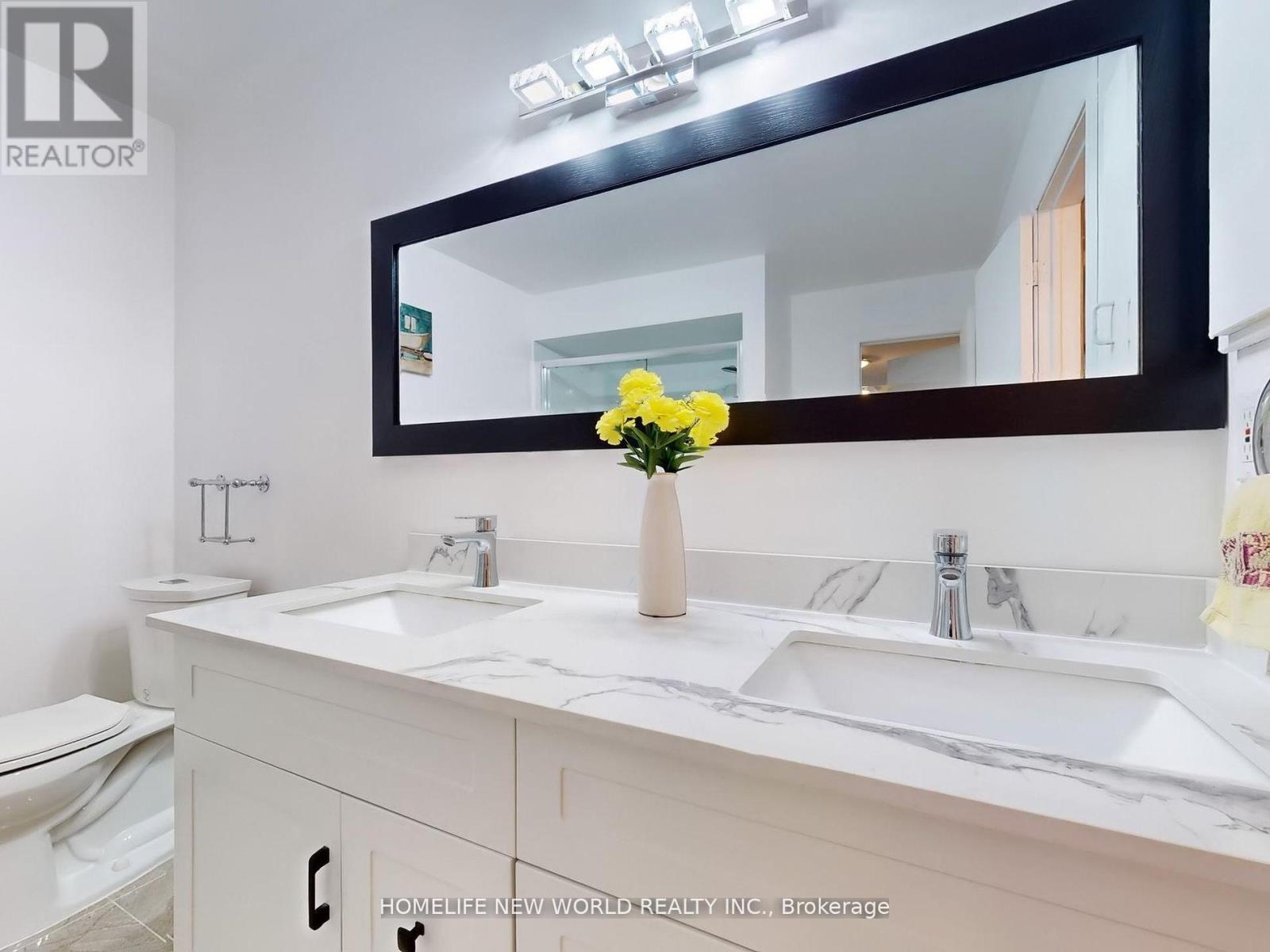 Photo 48 of 139 Galbraith Crescent, Markham ON