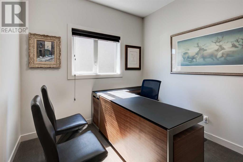 Single Family House for Sale in  Springbluff Heights SW Springbank Hill Calgary 