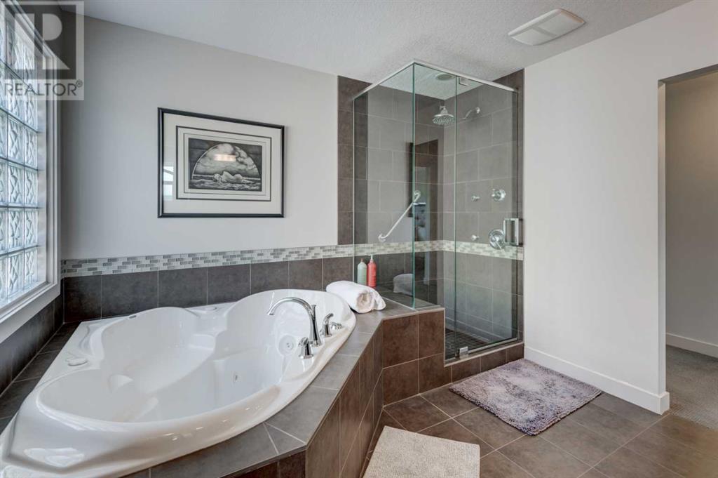 Single Family House for Sale in  Springbluff Heights SW Springbank Hill Calgary 