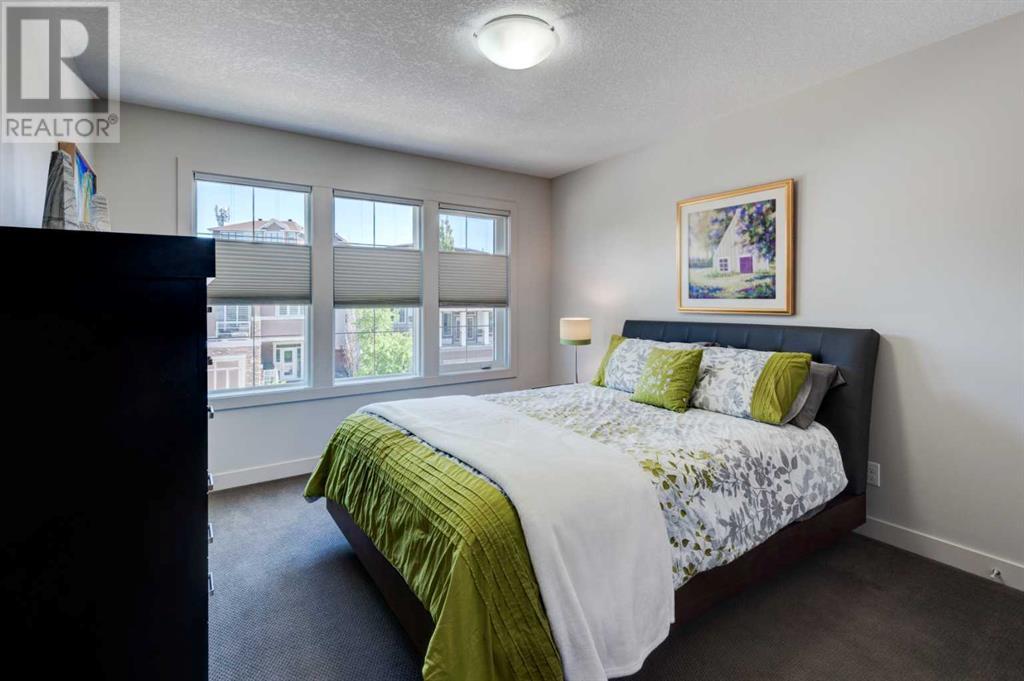 Single Family House for Sale in  Springbluff Heights SW Springbank Hill Calgary 