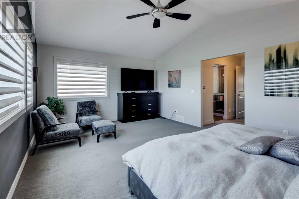 Single Family House for Sale in  Springbluff Heights SW Springbank Hill Calgary 