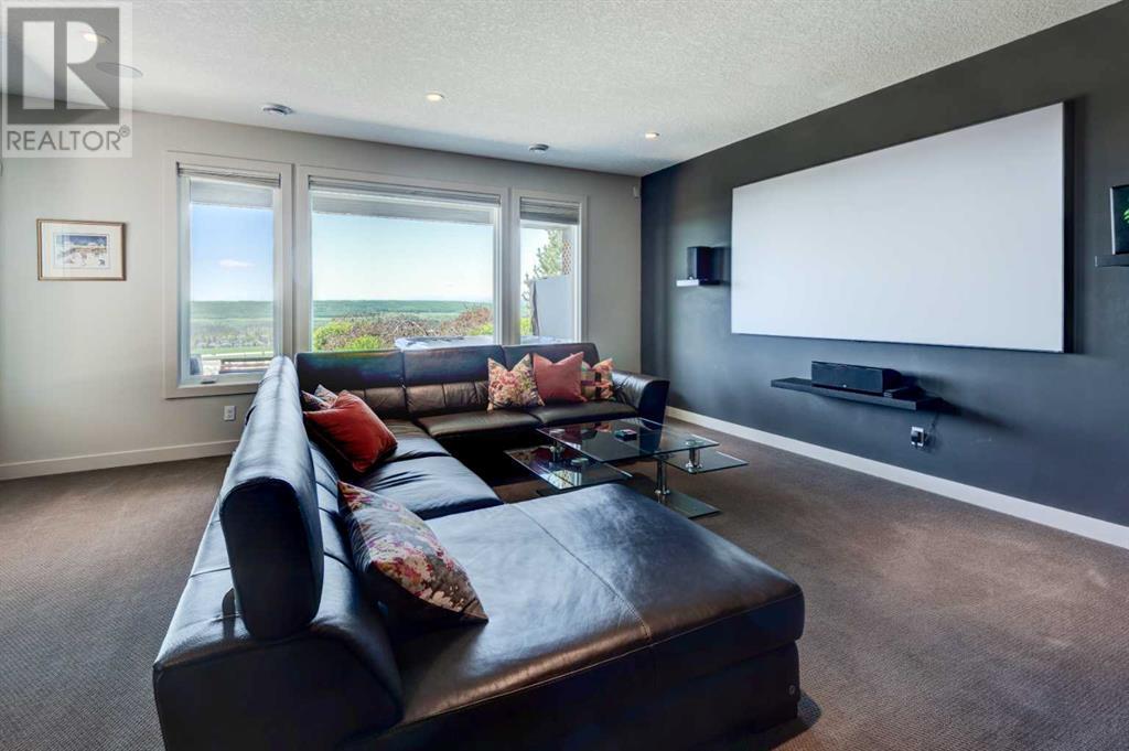 Single Family House for Sale in  Springbluff Heights SW Springbank Hill Calgary 