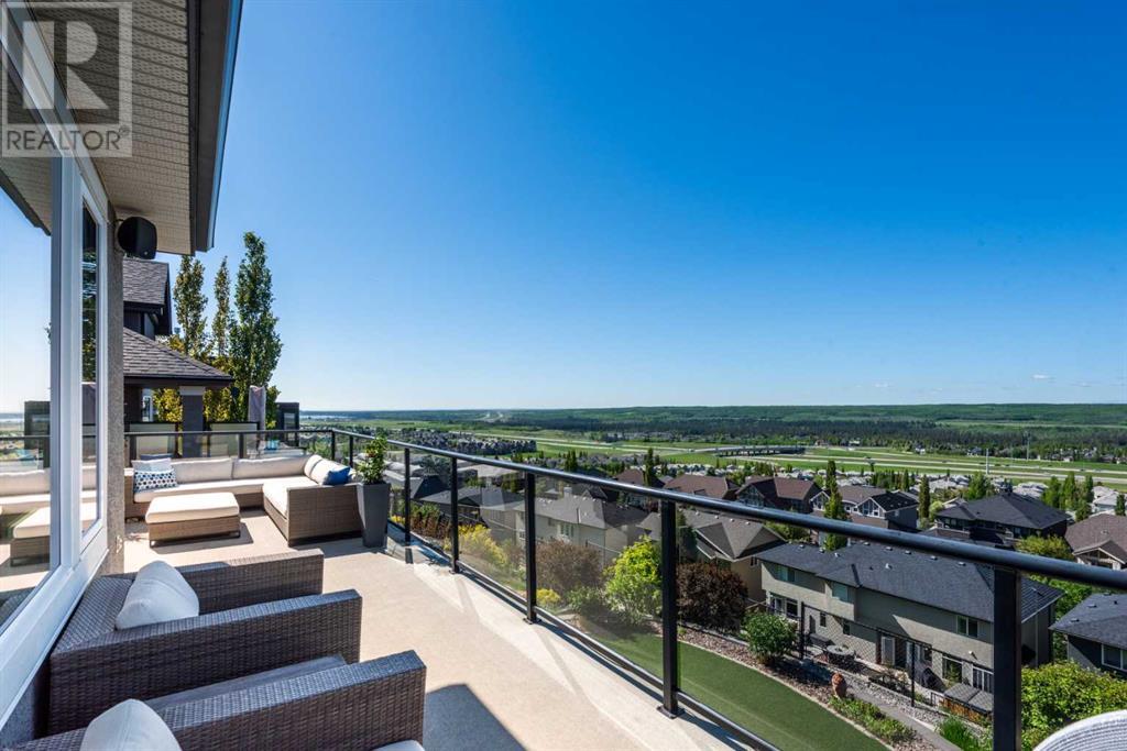 Single Family House for Sale in  Springbluff Heights SW Springbank Hill Calgary 