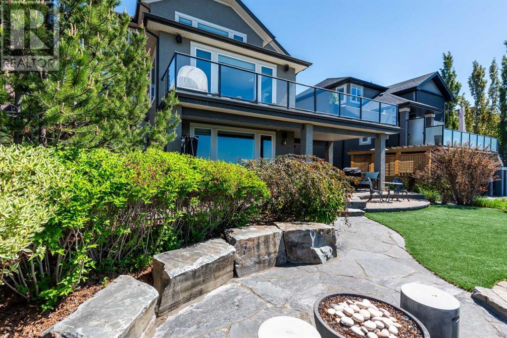 Single Family House for Sale in  Springbluff Heights SW Springbank Hill Calgary 