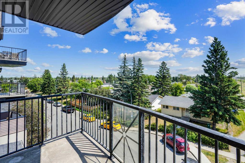 Single Family House for Sale in    Street SE Penbrooke Meadows Calgary 