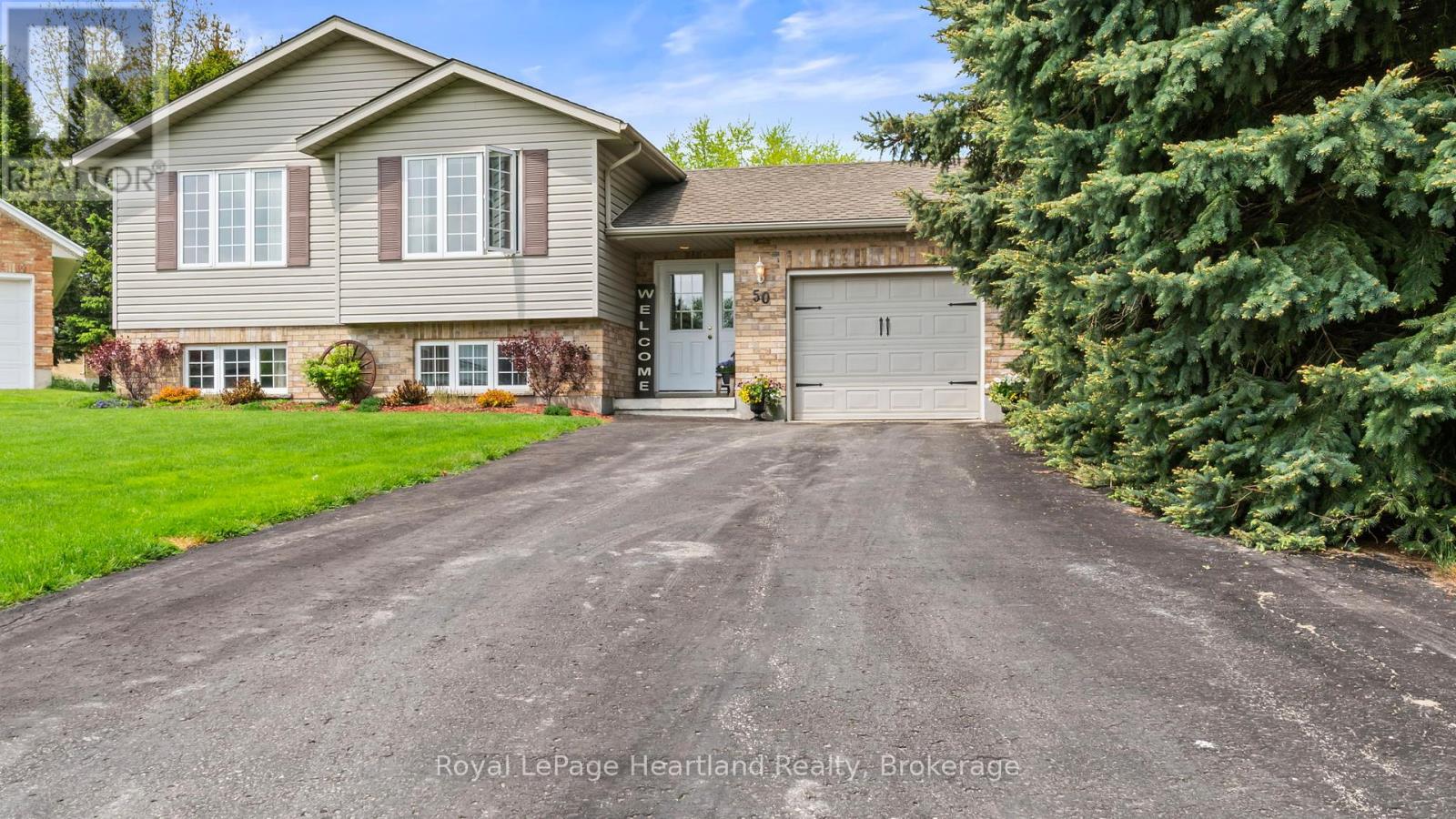 Photo 28 of 50 Mcdonald Drive, Huron East ON