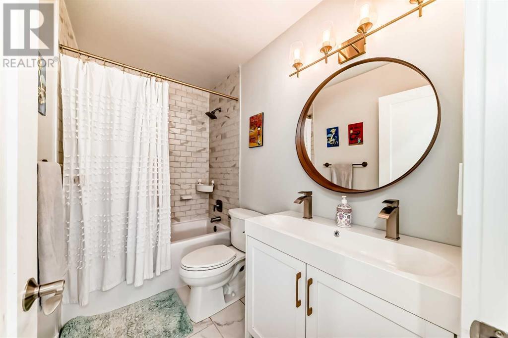 Single Family House Bungalow for Sale in  Kentish Drive SW Kingsland Calgary 
