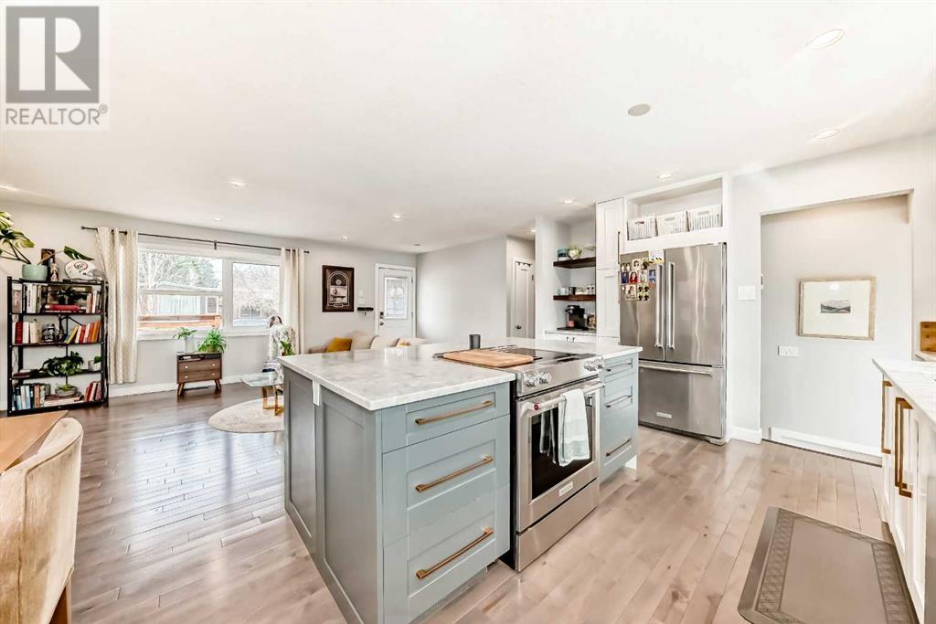 Single Family House Bungalow for Sale in  Kentish Drive SW Kingsland Calgary 