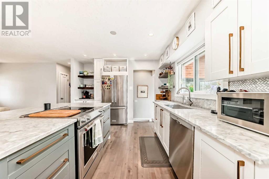 Single Family House Bungalow for Sale in  Kentish Drive SW Kingsland Calgary 
