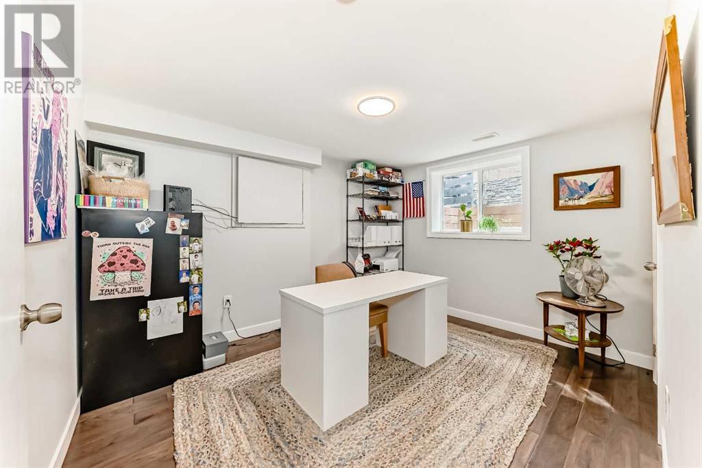 Single Family House Bungalow for Sale in  Kentish Drive SW Kingsland Calgary 