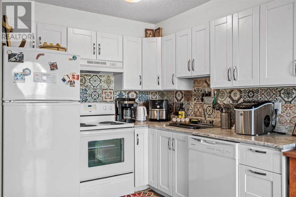 Single Family House for Sale in    Street SE Red Carpet Calgary 